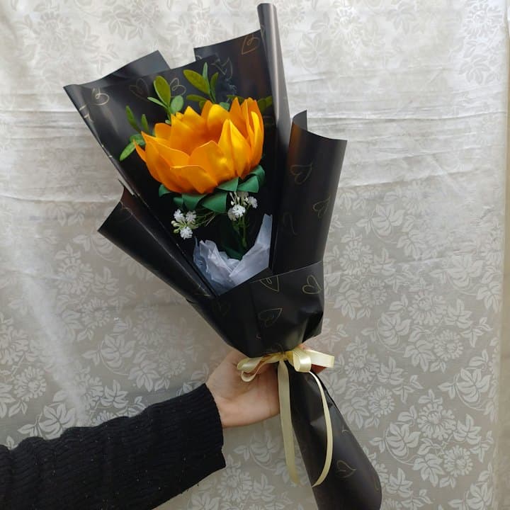 Handmade Mini Gift Bouquet (छोटा बुके) by Saaj Alankaracha